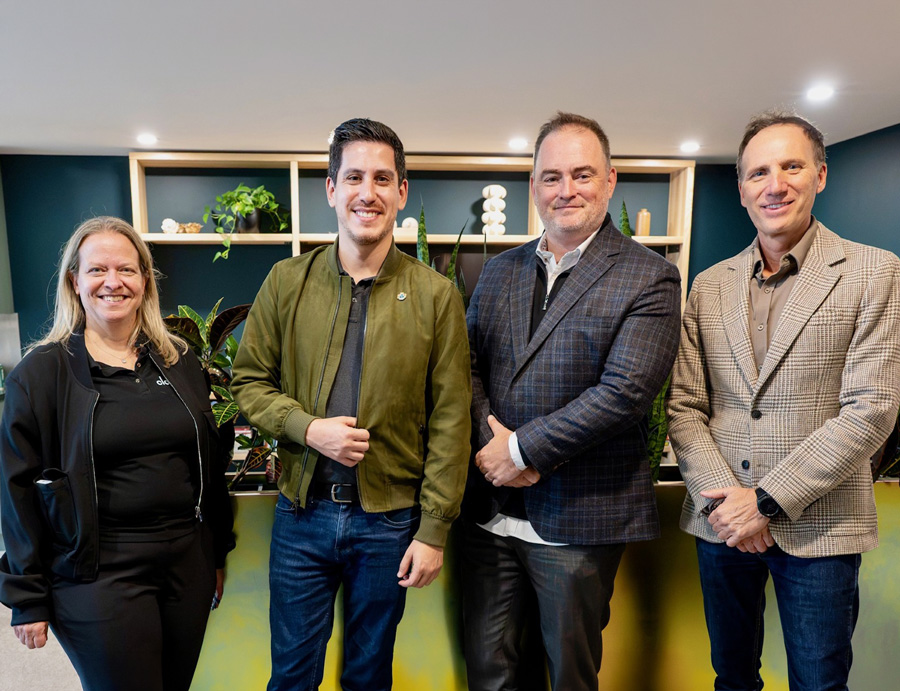 Natalie Voland, Rémi Barbeau, Maxime Camerlain and Martin Raymond.