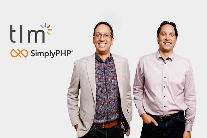 Robi Guha, président de TLM, et Bhaskor Guha, président de SimplyPHP.
